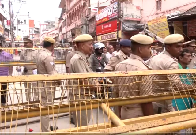 ज्ञानवापी परिसर में सर्वे करने पहुंची भारतीय पुरातत्व सर्वेक्षण की टीम