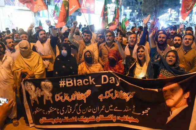 عمران حان کی گرفتاری کے بعد احتجاج