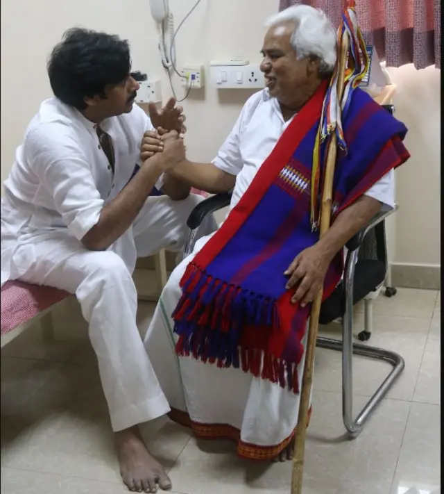 పవన్ కల్యాణ్, గద్దర్