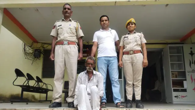 हिरासत में अभियुक्त