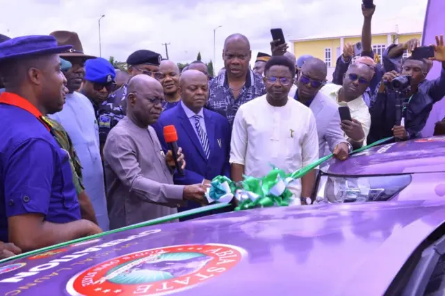 Gọvanọ Alex Otti