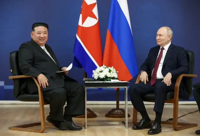 Ким Чен Ын и Путин во время встречи