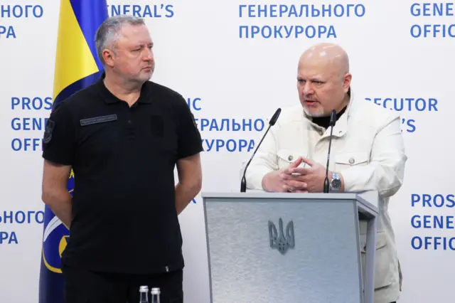 брифинг костина и хана
