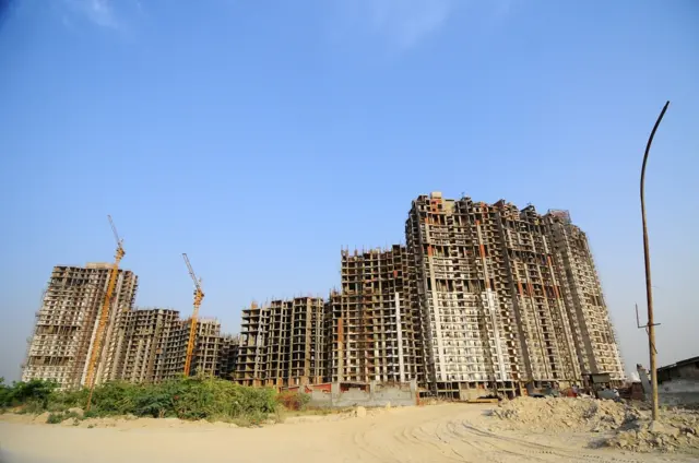 आम्रपाली बिल्डर्स