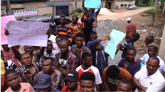 Ndị ọkwaakwa Aba