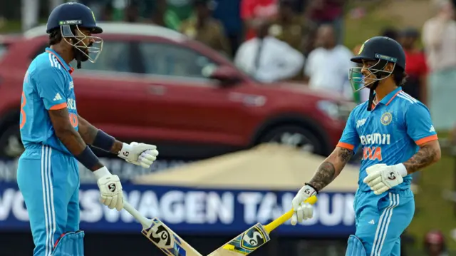 ईशान-हार्दिक