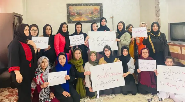 تجمع زنان افغانستان در تهران