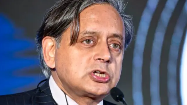 कांग्रेस नेता शशि थरूर