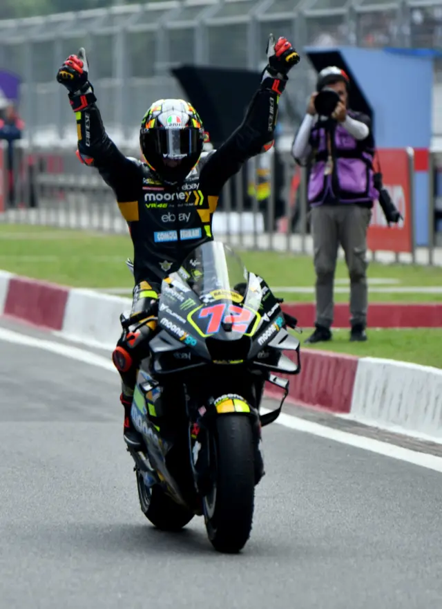 इटेलियन राइडर मार्को बेज़ेची