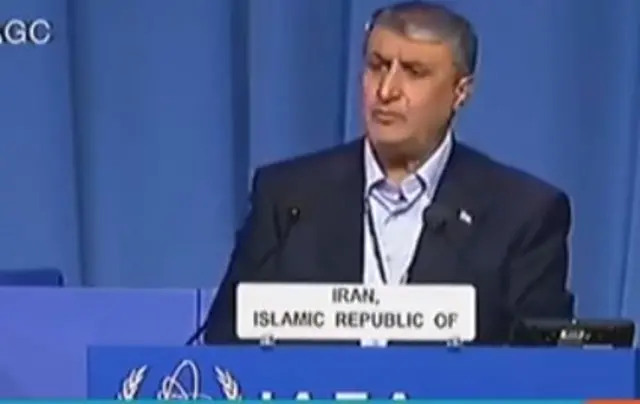 محمد اسلامی رئیس سازمان انرژی اتمی در زمان سخنرانی در کتفرانس عمومی آژانس