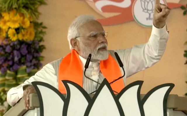 नरेंद्र मोदी