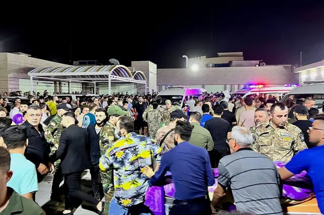أهالي الضحايا أمام المستشفيات