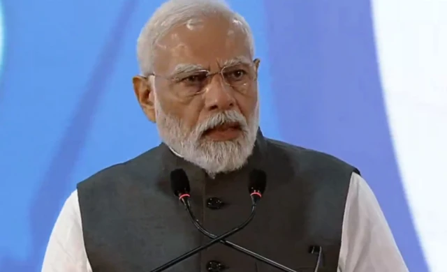 मोदी