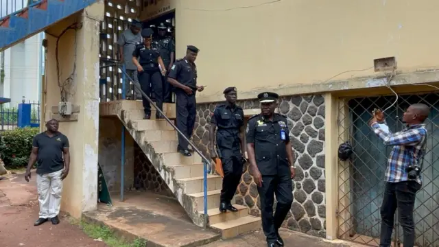 Kọmishọna ndị uweojii n'Enugwu steeti