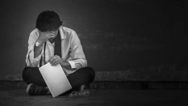 बढ़ रहे आत्महत्या के मामले