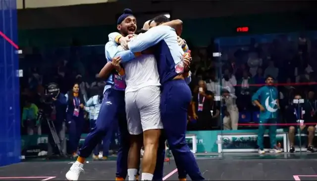 स्क्वैश टीम