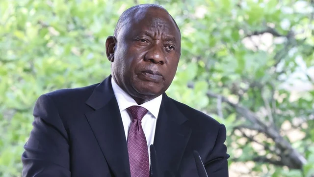 Onyeisiala mba Saụt Afrịka bụ Cyril Ramaphosa