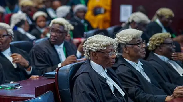 Fotos from di presidential court