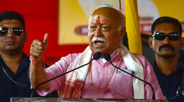 राष्ट्रीय स्वयं सेवक संघ के प्रमुख नेता मोहन भागवत