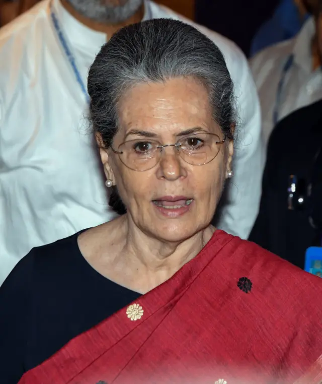 सोनिया गांधी