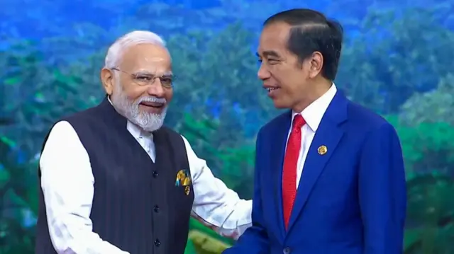 पीएम मोदी और इंडोनेशिया के राष्ट्रपति जोको विदोडो