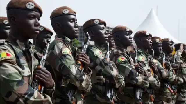 Ndị agha mba Mali na njirimara ha