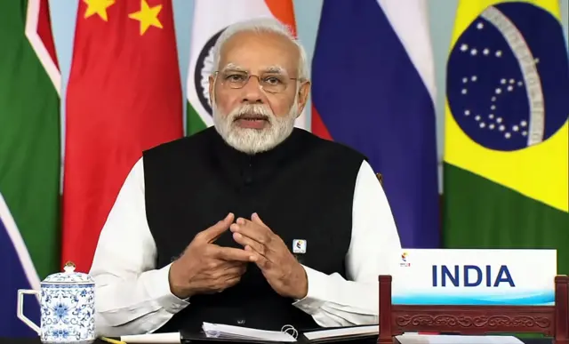 पीएम मोदी ने इस साल जून में नई दिल्ली में 14वें ब्रिक्स समिट को संबोधित किया था, जिसमें उनके सामने रखे बोर्ड पर इंडिया लिखा हुआ था
