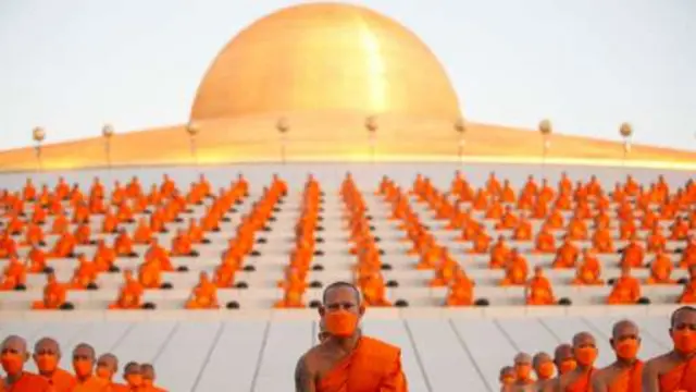 alms-giving ceremony