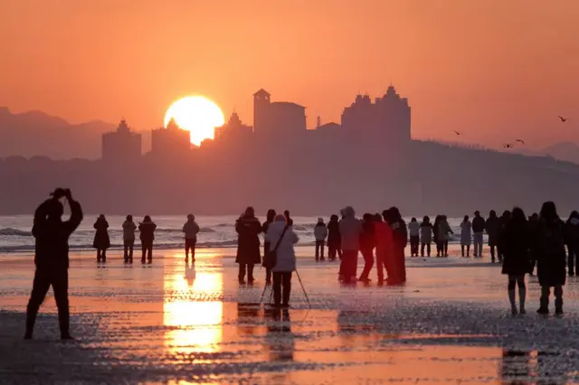 चीन में साल 2024 का सूर्योदय