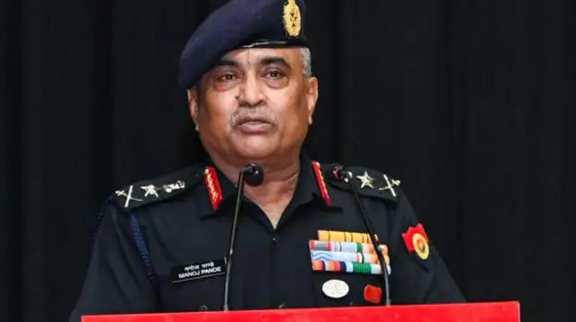 ఇండియన్ ఆర్మీ చీఫ్ జనరల్ మనోజ్ పాండే