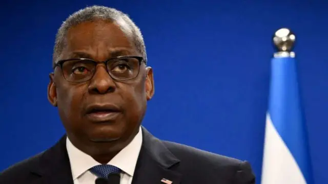 అమెరికా రక్షణ శాఖ మంత్రి లాయిడ్ ఆస్టిన్