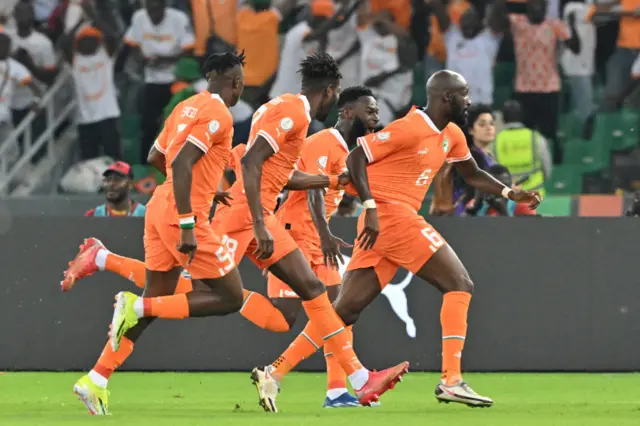 Seko Fofana celebrate