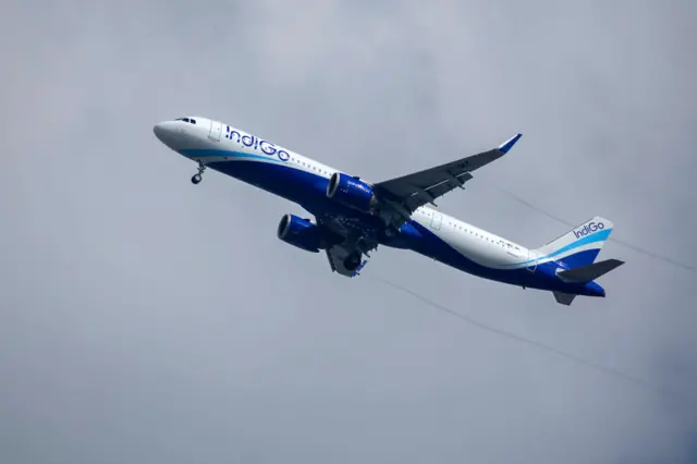 पायलट से मारपीट