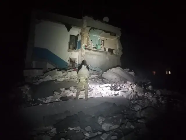 Фотография поврежденного здания