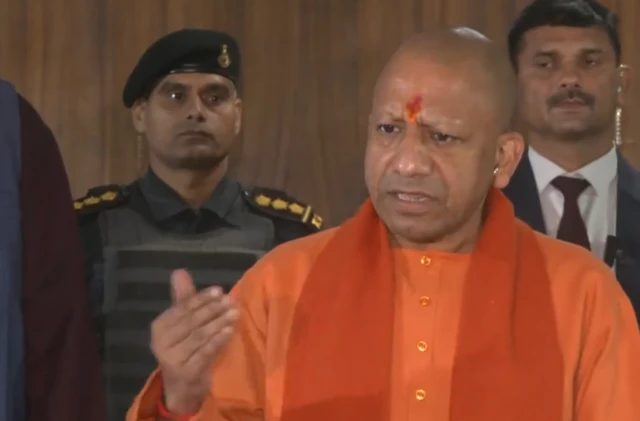 योगी आदित्यनाथ