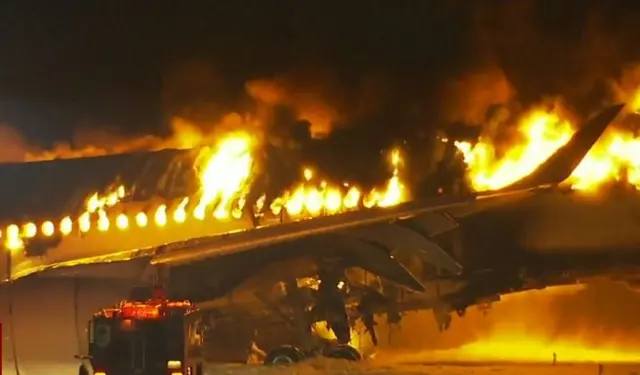 తగలబడుతున్న విమానం