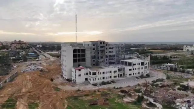 مبنى جامعة الإسراء