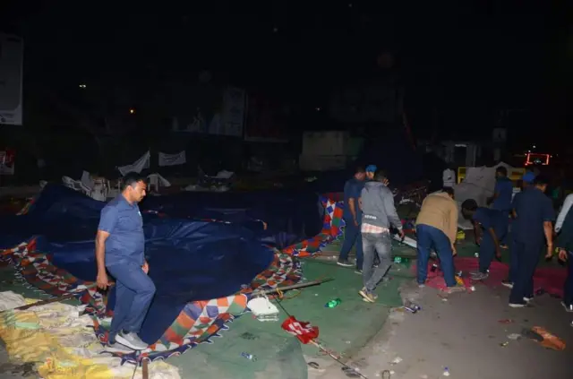 అంగన్‌వాడీ కార్యకర్తల అరెస్ట్