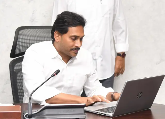 ఏపీ సీఎం జగన్ మోహన్ రెడ్డి