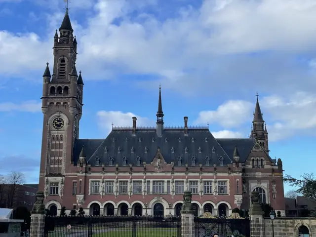 इसराइल पर ग़ज़ा में जनसंहार का मुकदमा, इंटरनेशनल कोर्ट में सुनवाई