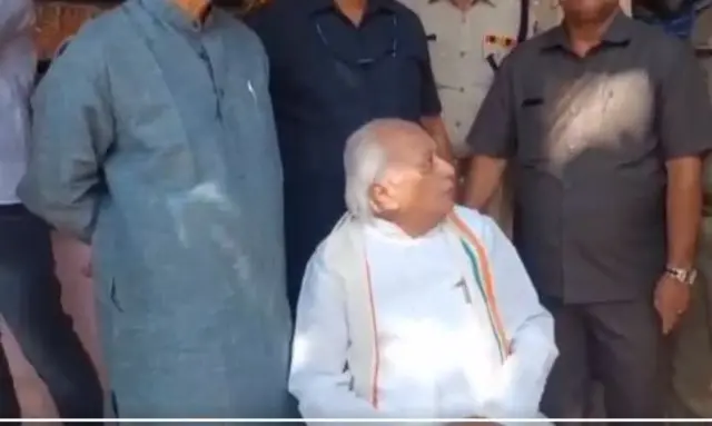 కేరళ గవర్నర్ ఆరిఫ్ మహమ్మద్ ఖాన్