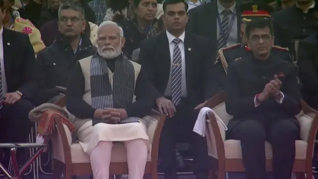 प्रधानमंत्री नरेंद्र मोदी और सीजेआई जस्टिस डीवाई चंद्रचूड़ भी इस अवसर पर उपस्थित थे.