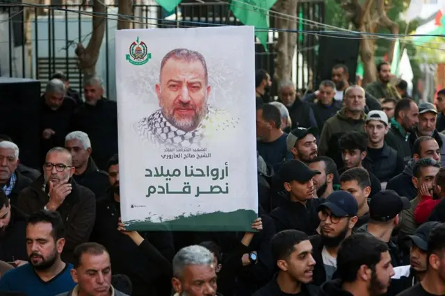 من تشييع العاروري في البرج الشمالي جنوب لبنان