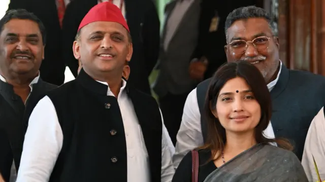 अखिलेश यादव और डिंपल यादव