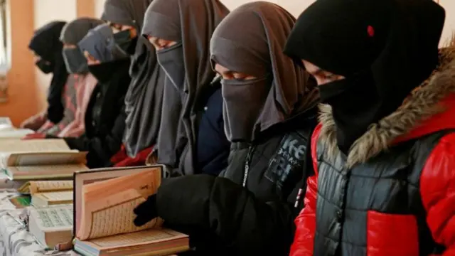 دختران در مدارس مذهبی