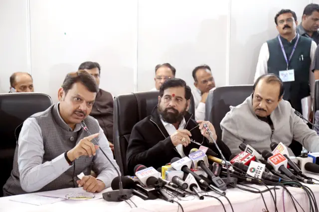 महाराष्ट्र सरकार