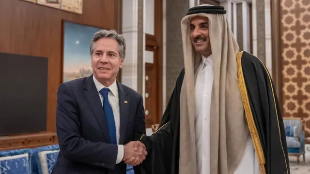 آنتونی بلینکن در قطر با تمیم بن حمدبن خلیفه آل ثانی، امیر قطر دیدار و گفتگو کرد