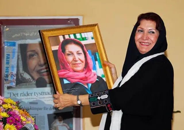 شهلا لاهیجی انتشارات روشنگران را در سال ۱۳۶۳ تاسیس کرد