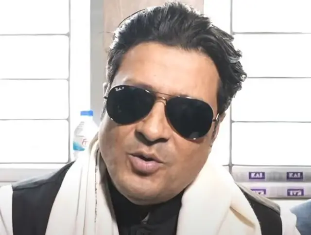 চিত্রনায়ক ফেরদৌস ঢাকা-১০ আসন থেকে আওয়ামী লীগের প্রার্থী হিসেবে নির্বাচন করে জিতেছেন