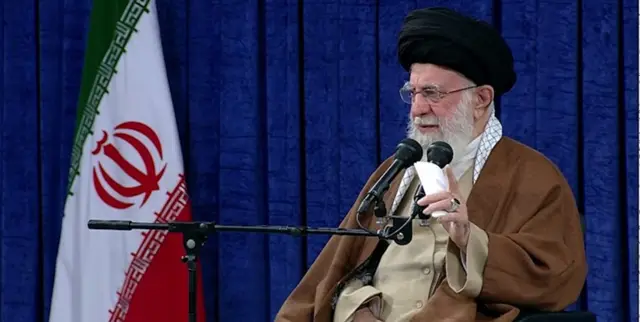 علی خامنه‌ای